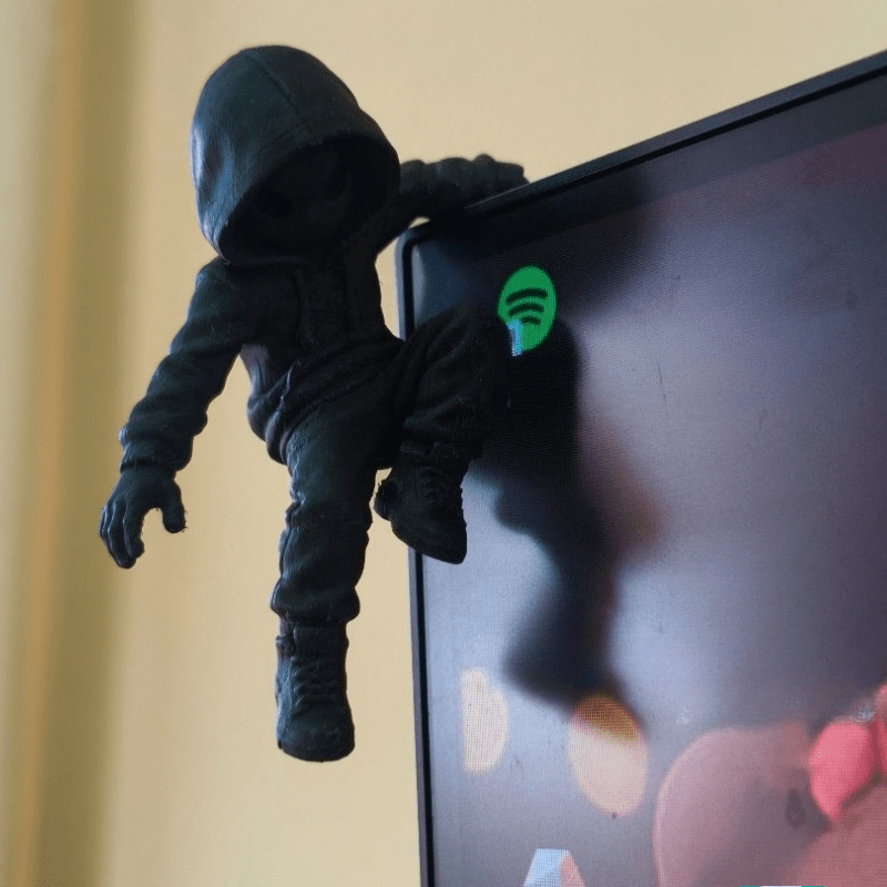 Retro Gaming Room - Statuetta Mini Alien con Cappuccio per